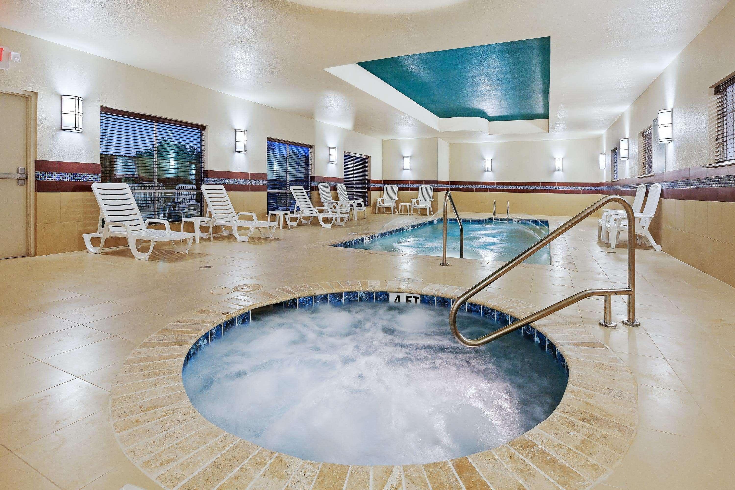 La Quinta By Wyndham Pearsall Экстерьер фото