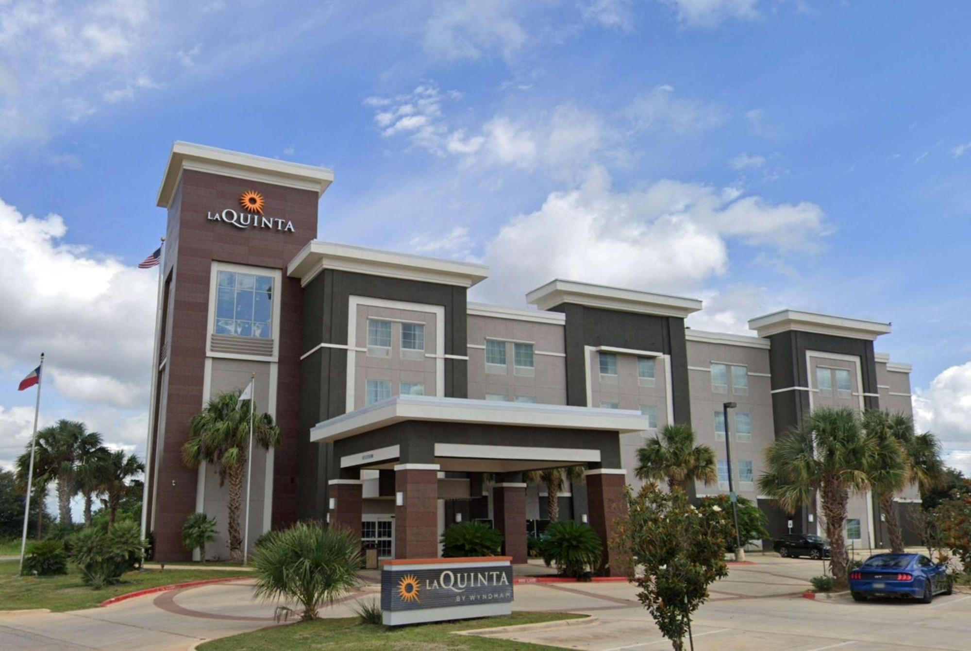 La Quinta By Wyndham Pearsall Экстерьер фото